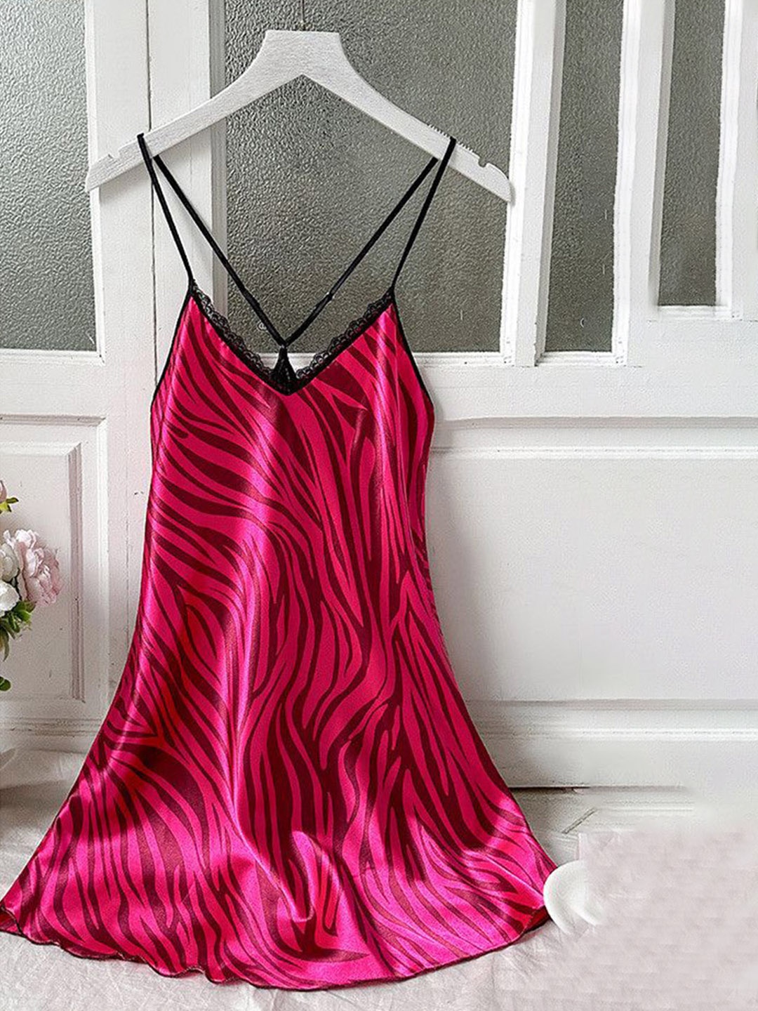 

ETC V Neck Nightdress, Pink