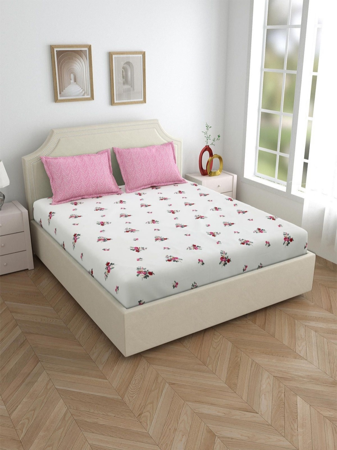 

Aura Bliss Pink & White Floral Pure Cotton 180 TC King Bedsheet Set 2.74 m x 2.74 m