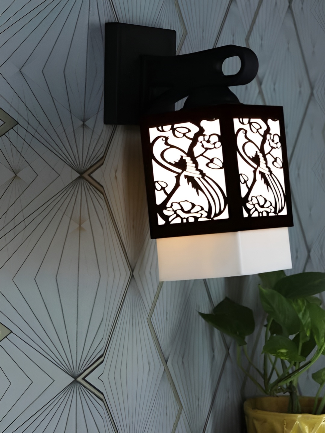 

Gojeeva Black & White Textured Wooden Square Shaped Wall Lamp