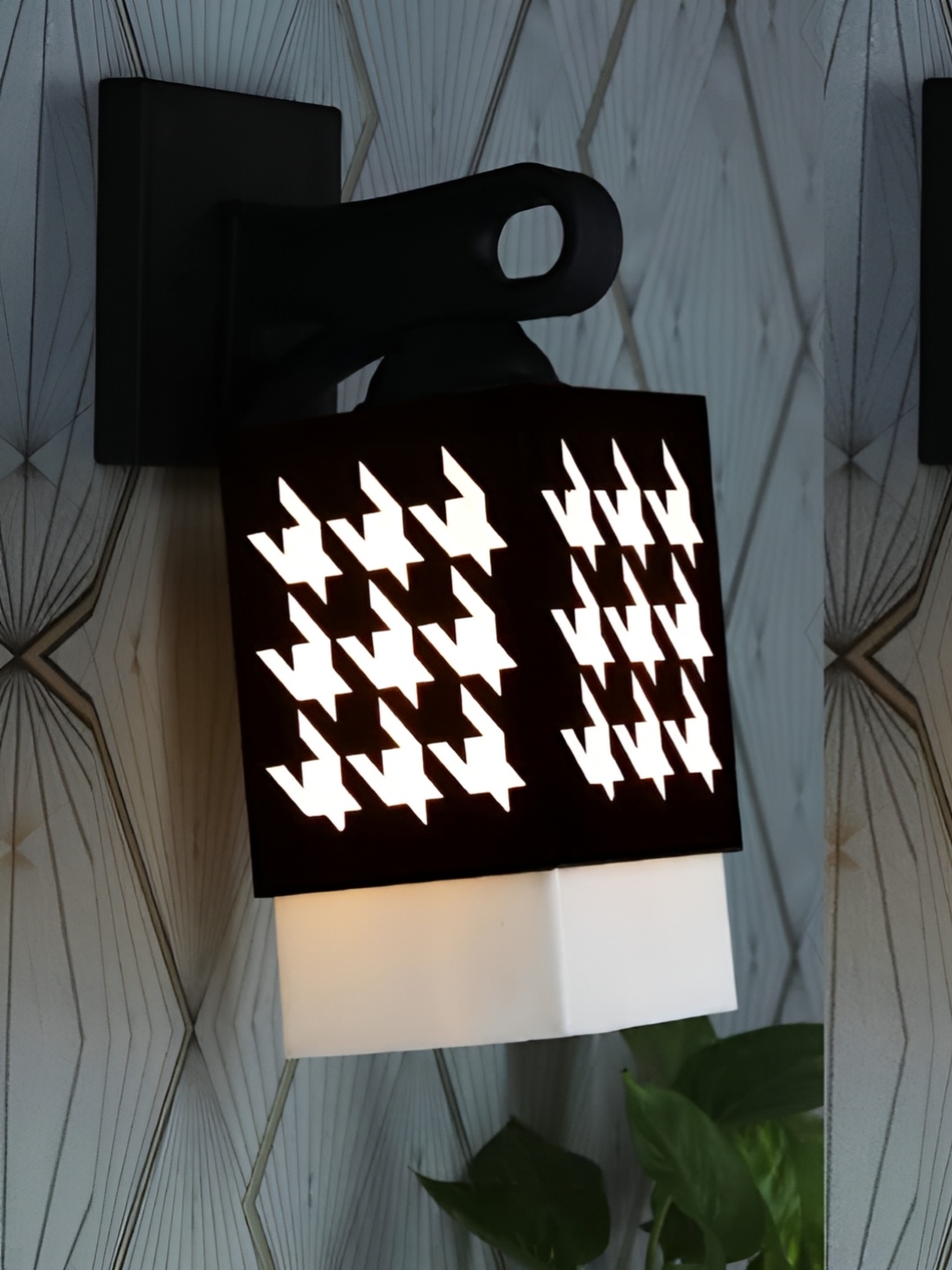 

Gojeeva Black & White 2 Pieces Textured Wooden Square Shaped Wall Lamps