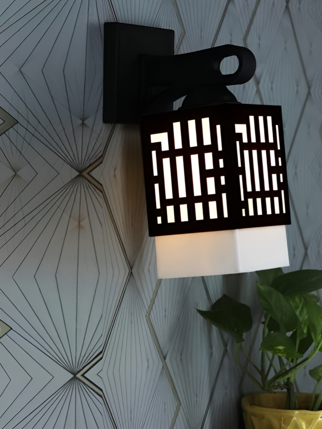 

Gojeeva Black & White Textured Wooden Square Shaped Wall Lamp