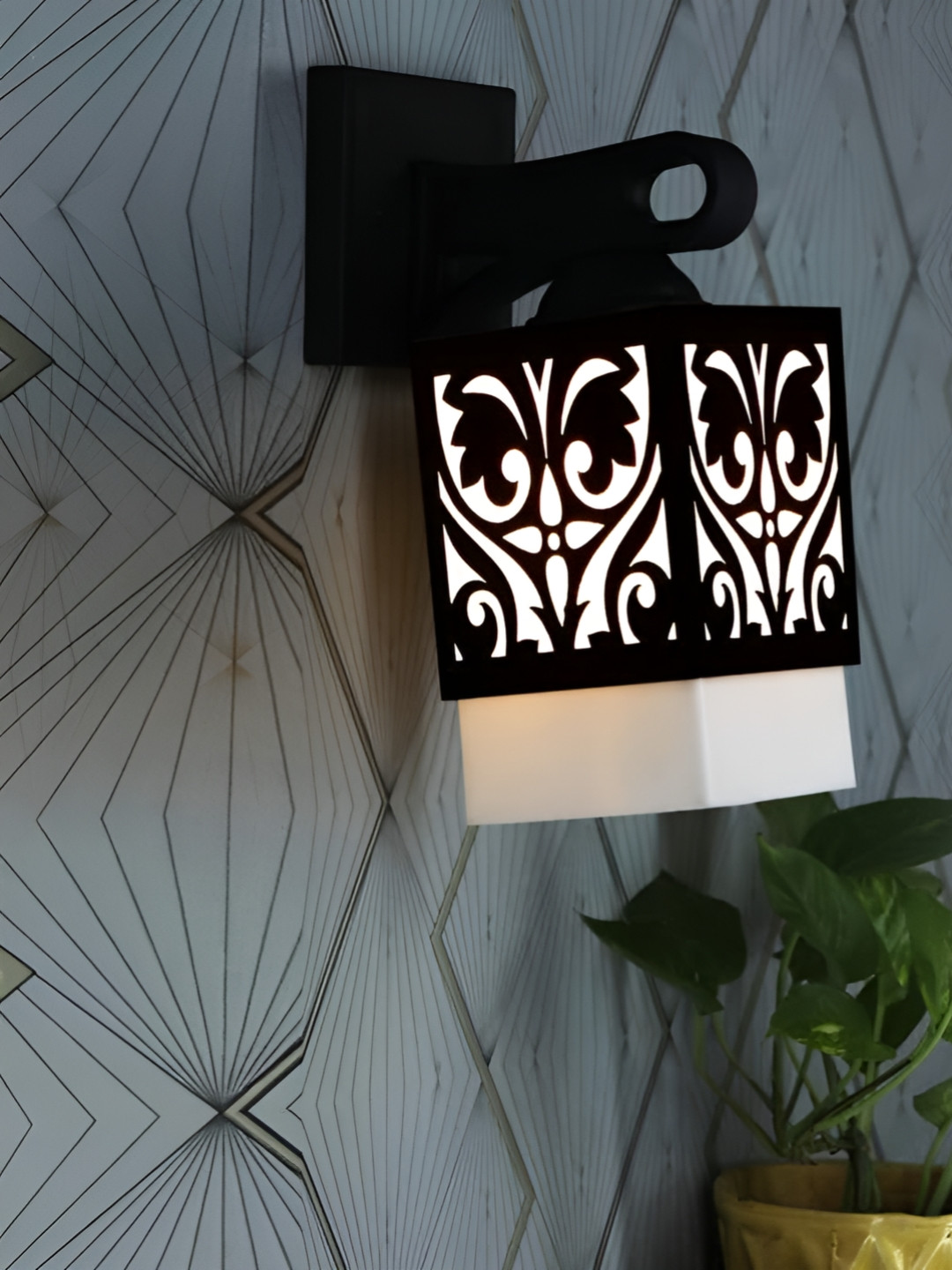 

Gojeeva Black & White Textured Wooden Square Shaped Wall Lamp