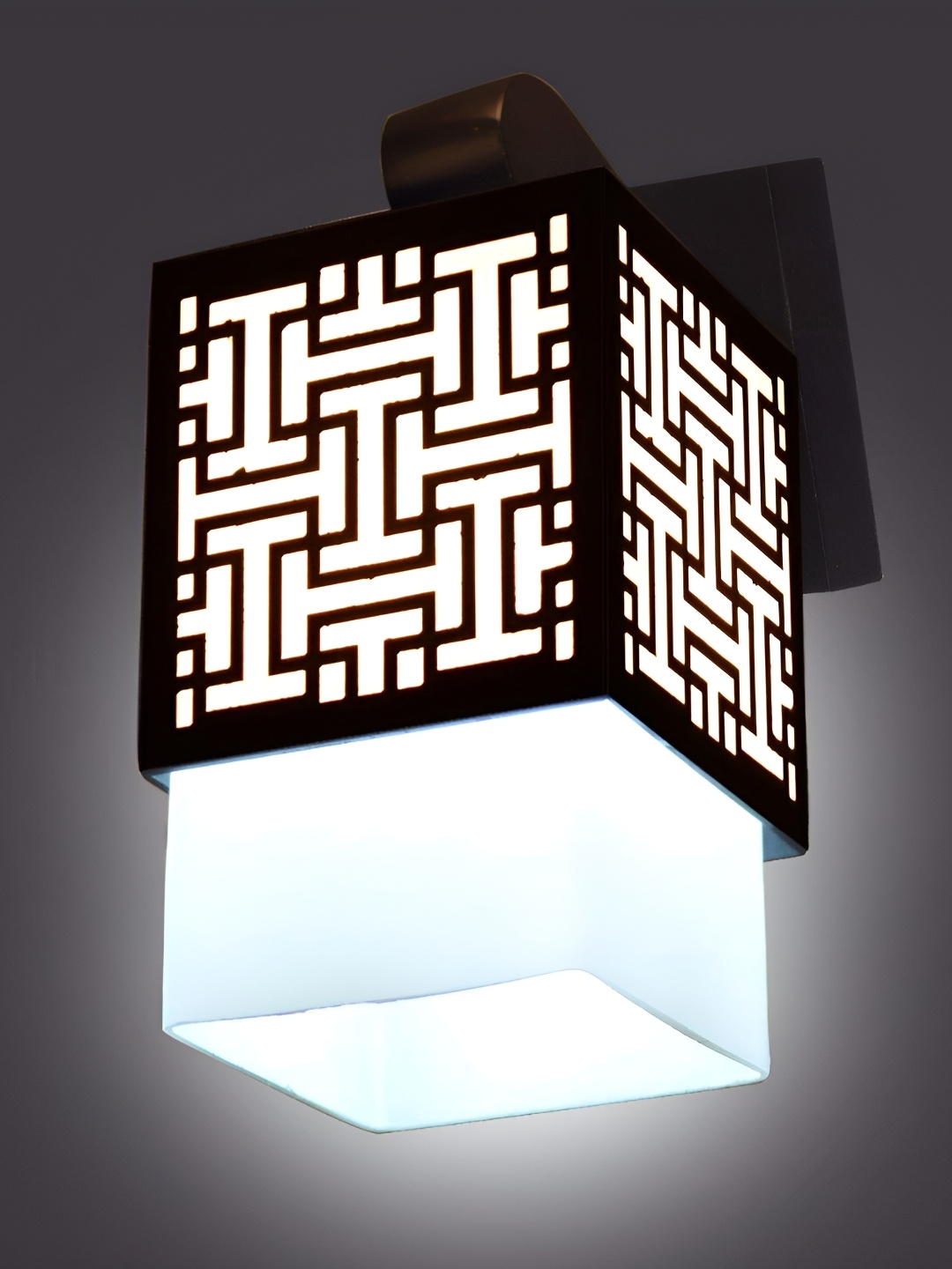 

Gojeeva Black & White Textured Square Shaped Wooden Wall Lamp