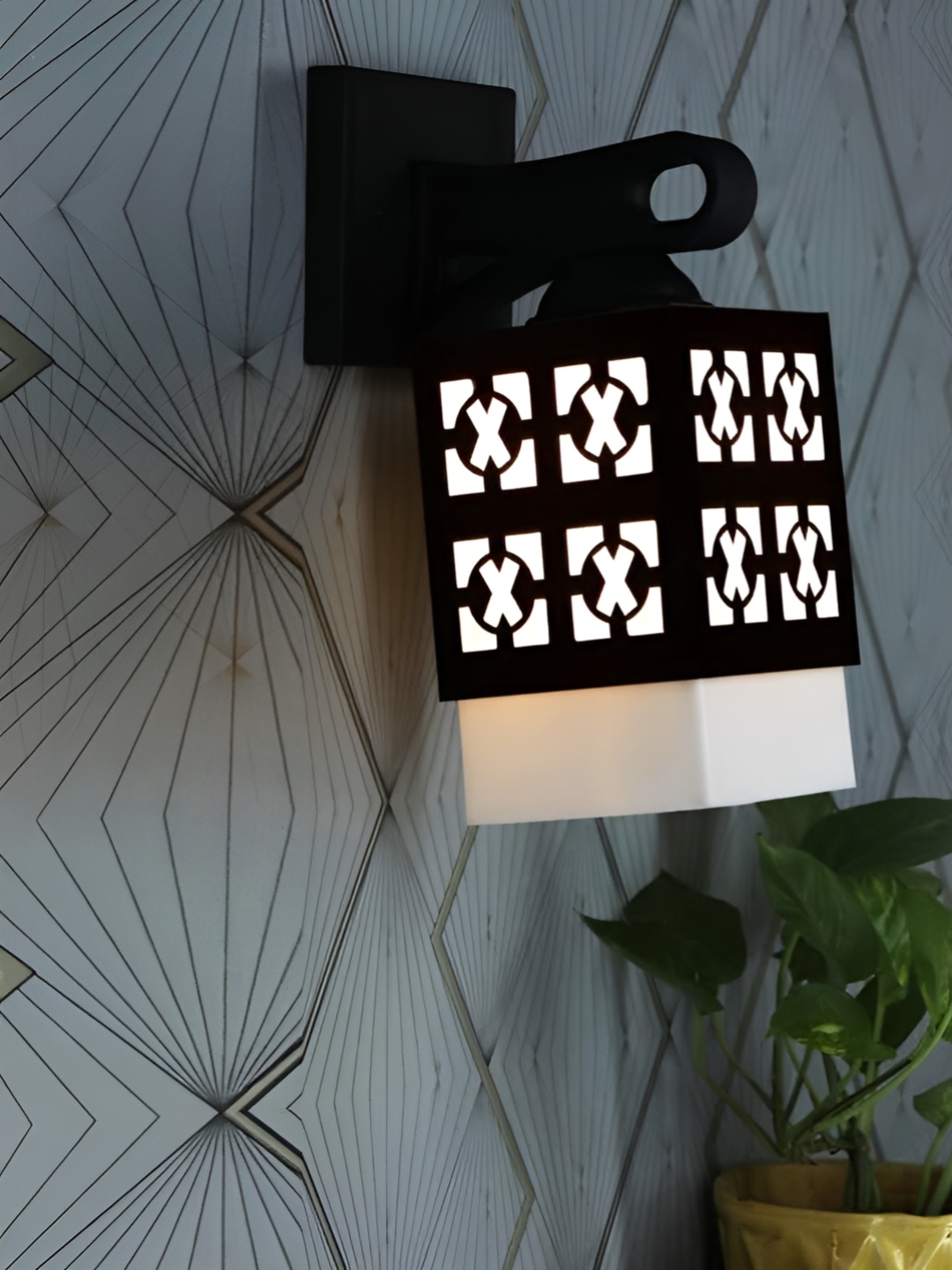 

Gojeeva Black & White Textured Wooden Square Shaped Wall Lamp