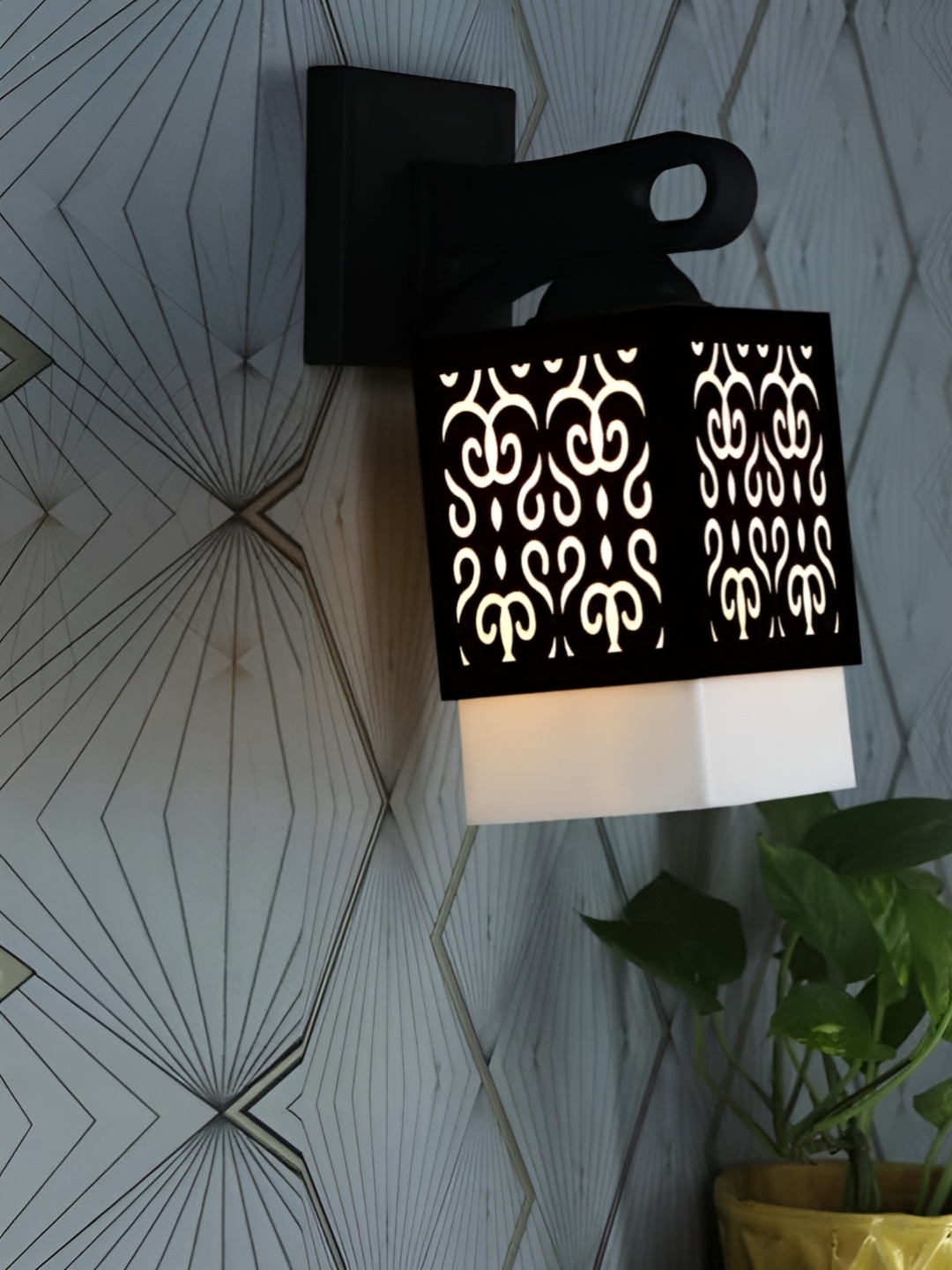 

Gojeeva Black & White Textured Wooden Square Shaped Wall Lamp