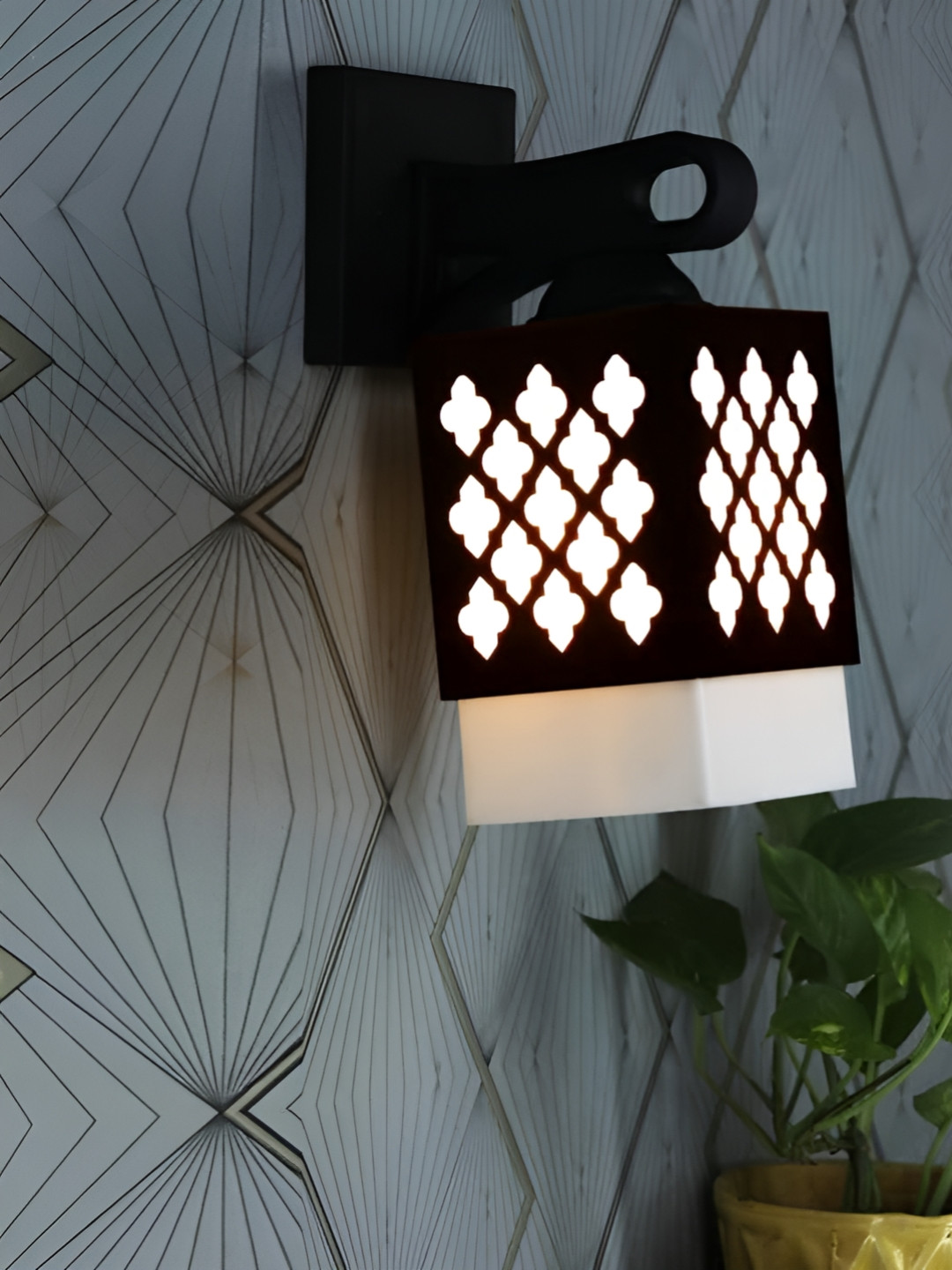 

Gojeeva Black & White Textured Wooden Square Shaped Wall Lamp