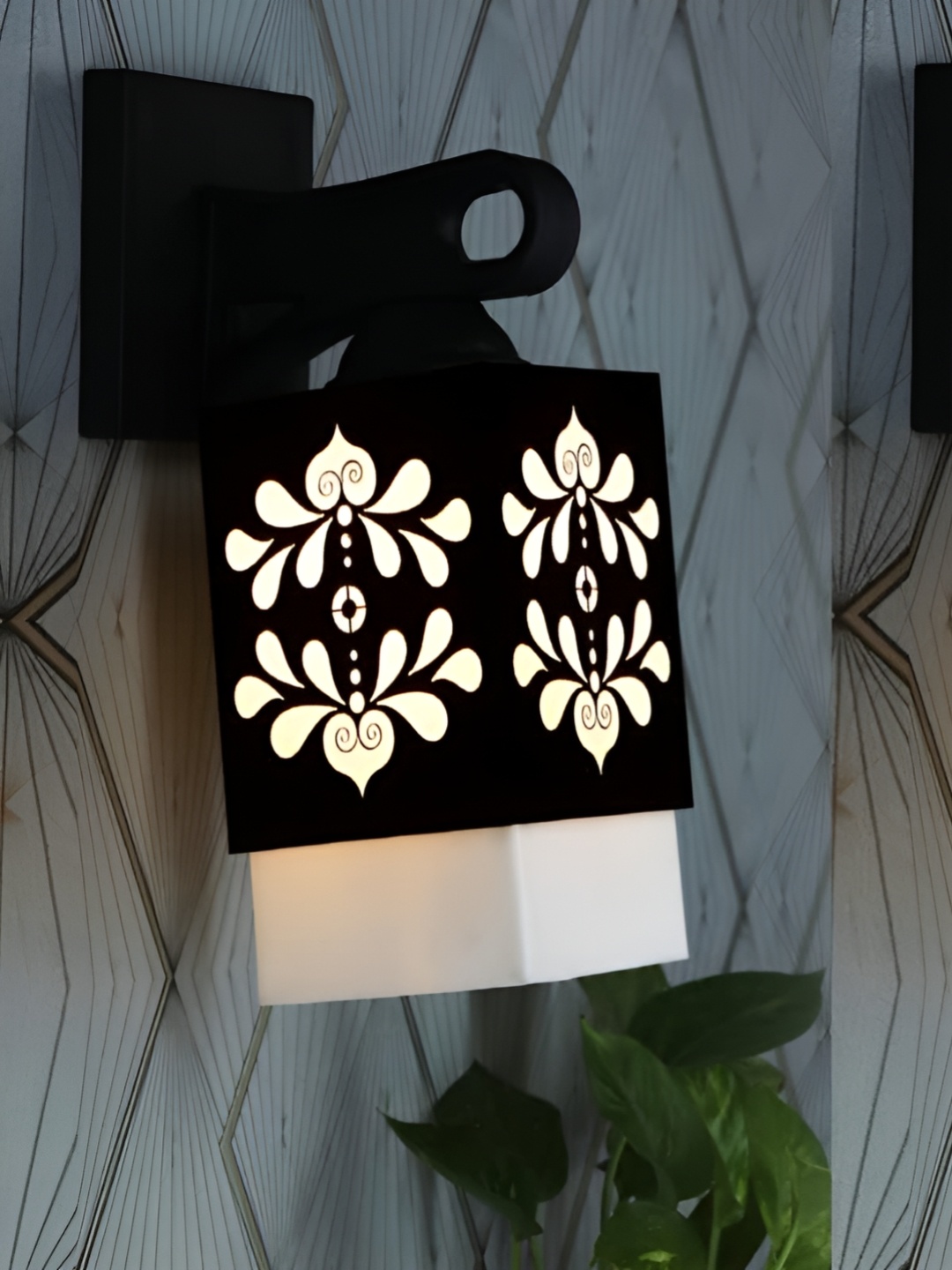 

Gojeeva Black and White Textured Wooden Square Shaped Wall Lamp