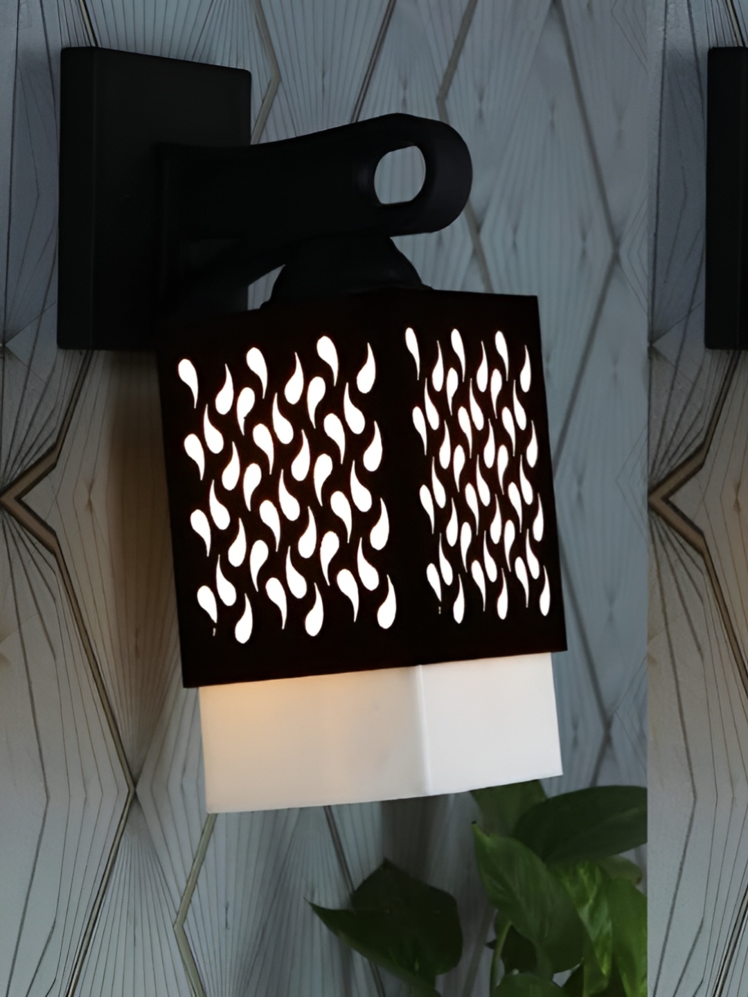 

Gojeeva Black & White 2 Pieces Textured Wooden Square Shaped Wall Lamps