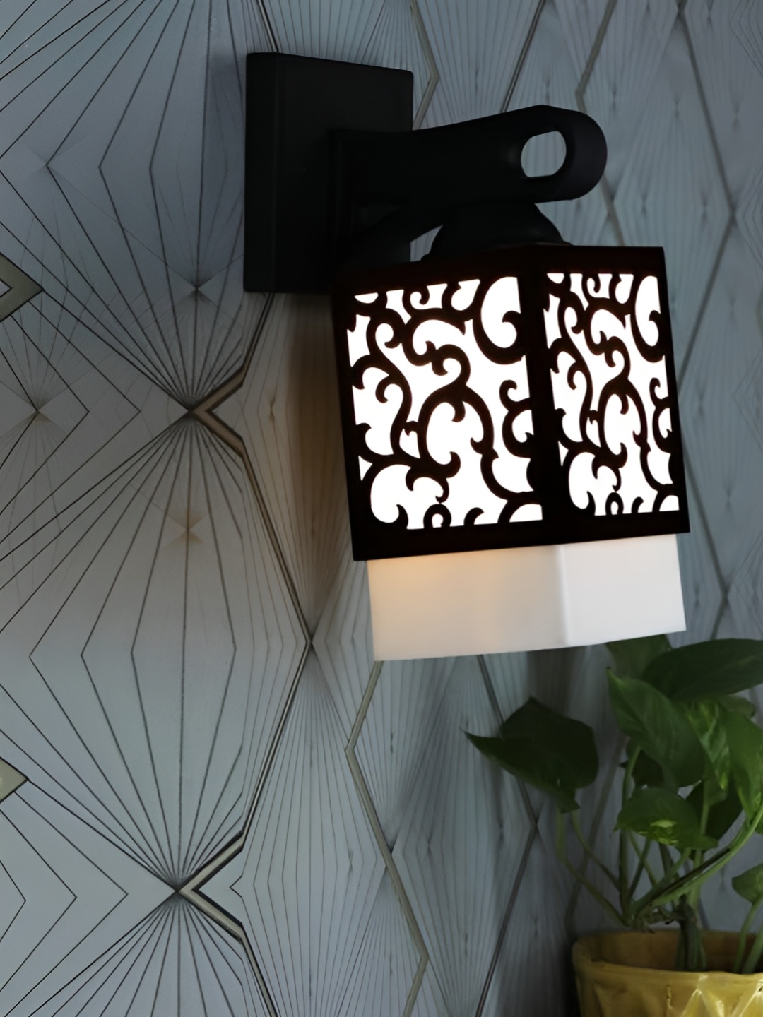 

Gojeeva Black and White Textured Wooden Square Shaped Wall Lamp