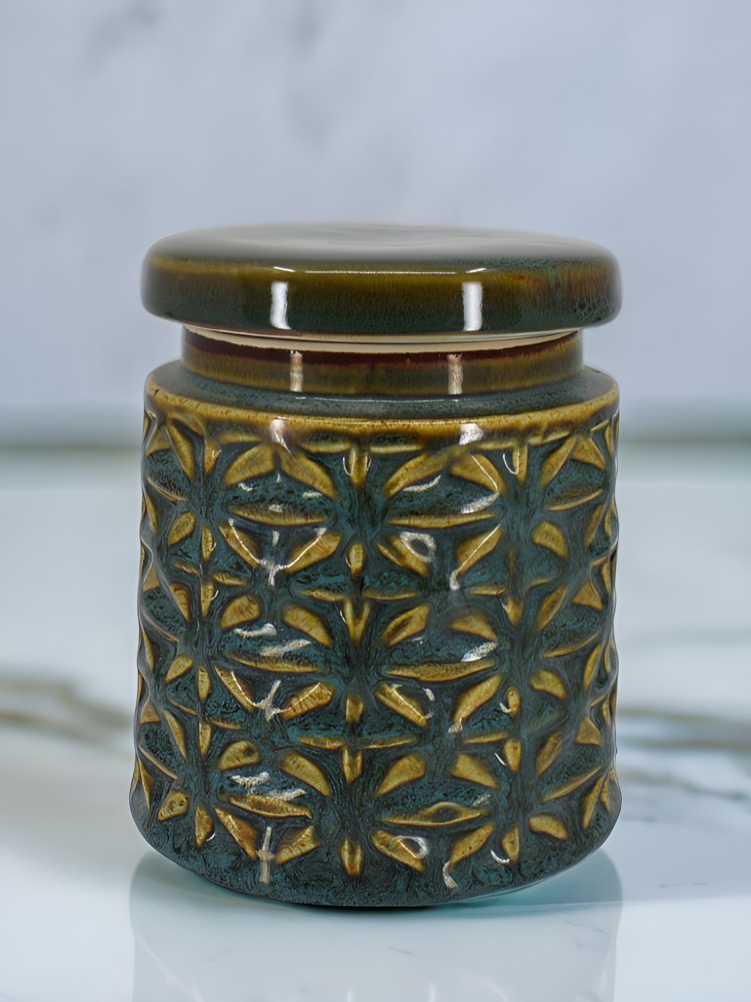 The Decor Lane Green & Gold-Toned Textured Ceramic Dishwasher and Microwave Safe Container