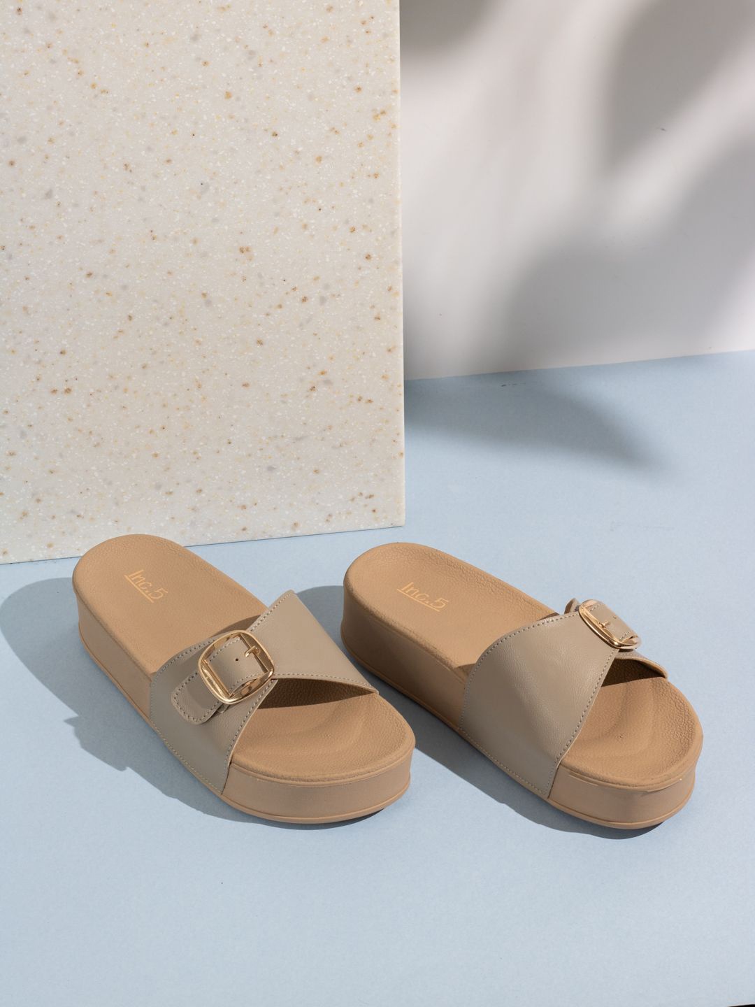 

Inc 5 Women Open Toe Flats, Grey