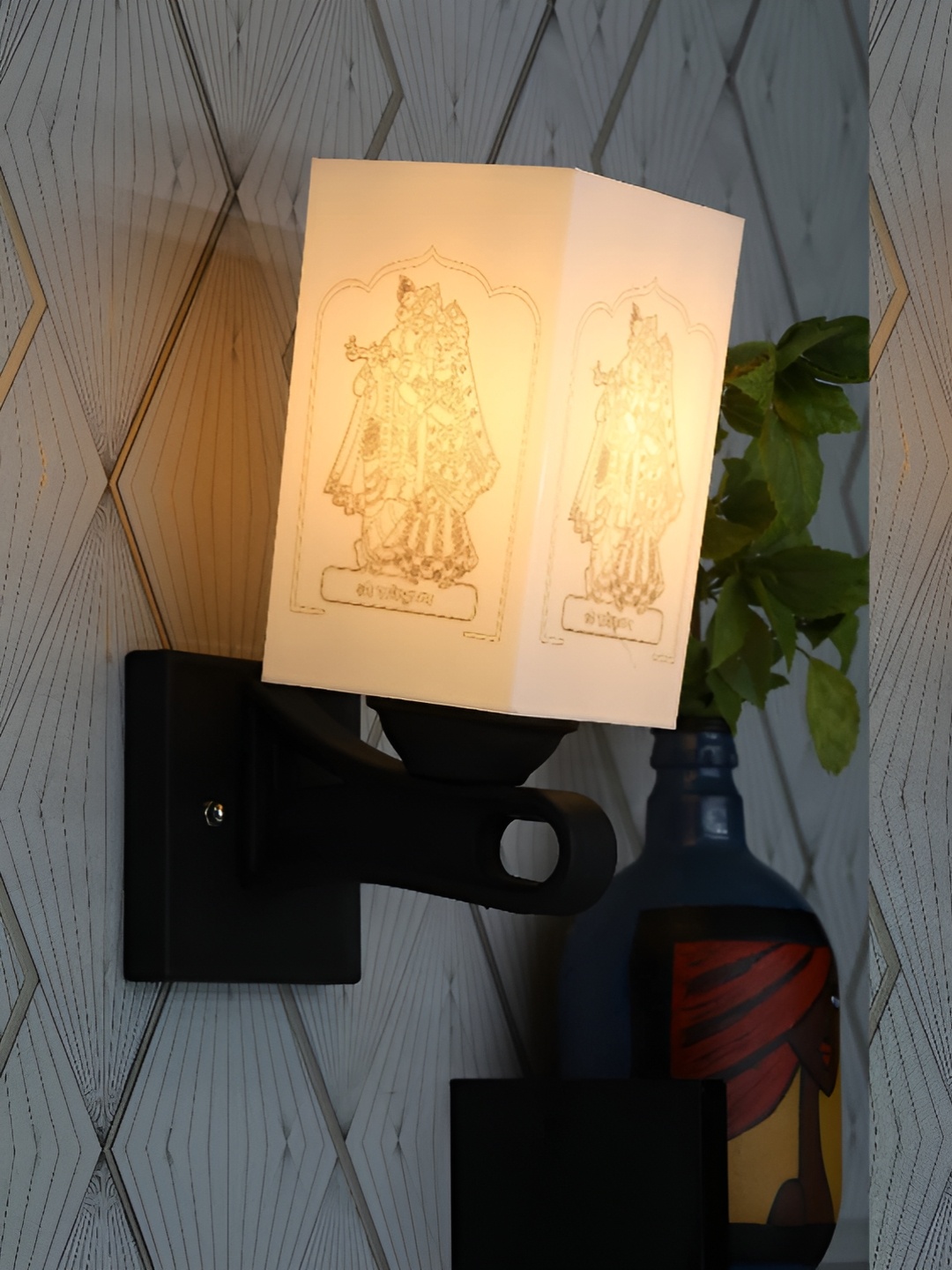 

Gojeeva Black and White Printed Metal Square Shaped Wall Lamp
