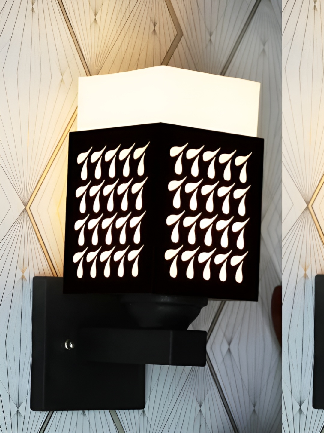 

Gojeeva Black and White 2 Pieces Textured Wooden Square Shaped Wall Lamp