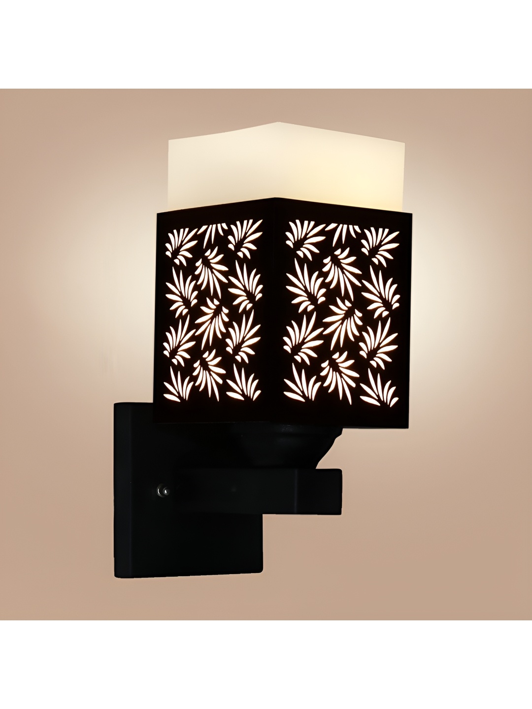 

Gojeeva Black & White Textured Wooden Square Shaped Wall Lamp