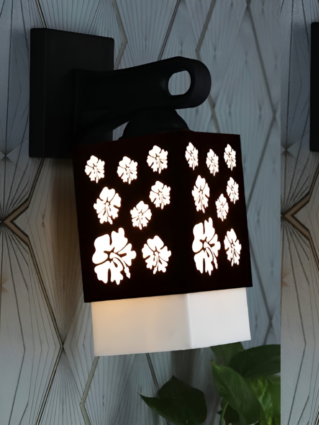 

Gojeeva Black & White 2 Pieces Textured Wooden Square Shaped Wall Lamps