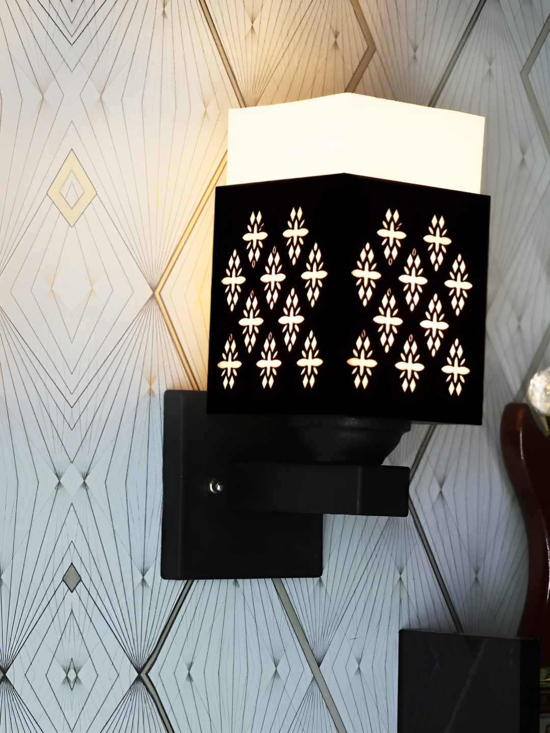 

Gojeeva Black & White Textured Wooden Square Shaped Wall Lamp