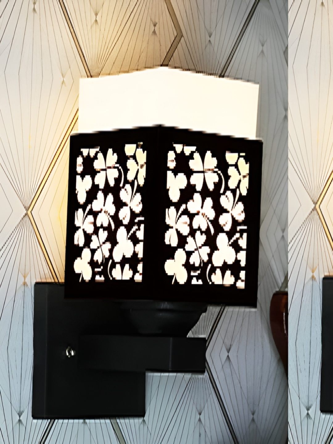 

Gojeeva Black & White Floral Textured Square Shaped Wooden Wall Lamp