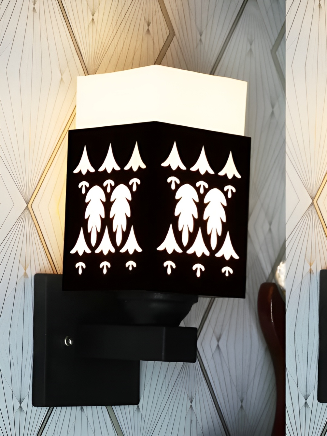 

Gojeeva Black & White 2 Pieces Textured Wooden Square Shaped Wall Lamps