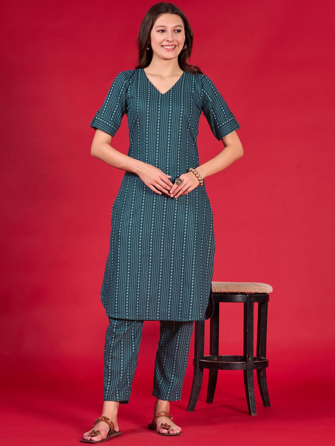 

Krimmple Woven Design Striped Pure Cotton Rolled-Up Sleeves Straight Kurta with Trousers, Teal