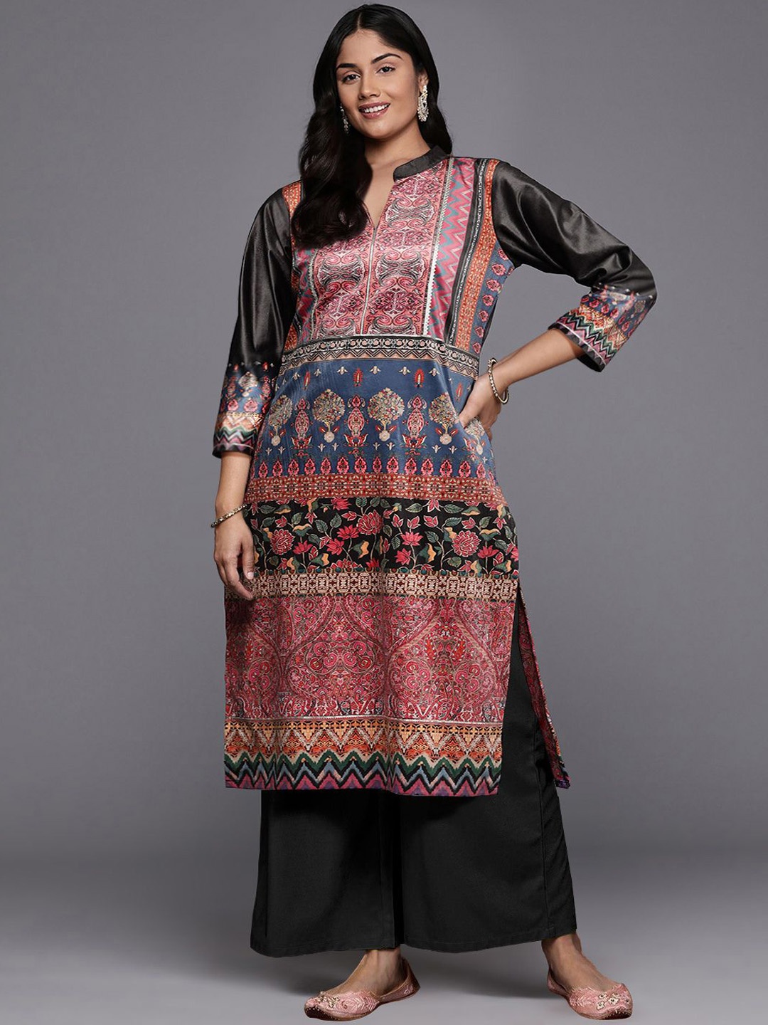 

A PLUS BY AHALYAA Ethnic Motifs Printed Straight Gotta Patti Velvet Kurta With Palazzos, Black