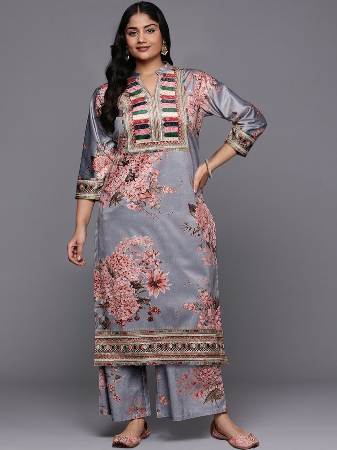 

A PLUS BY AHALYAA Floral Printed Straight Gotta Patti Velvet Kurta With Palazzos, Grey