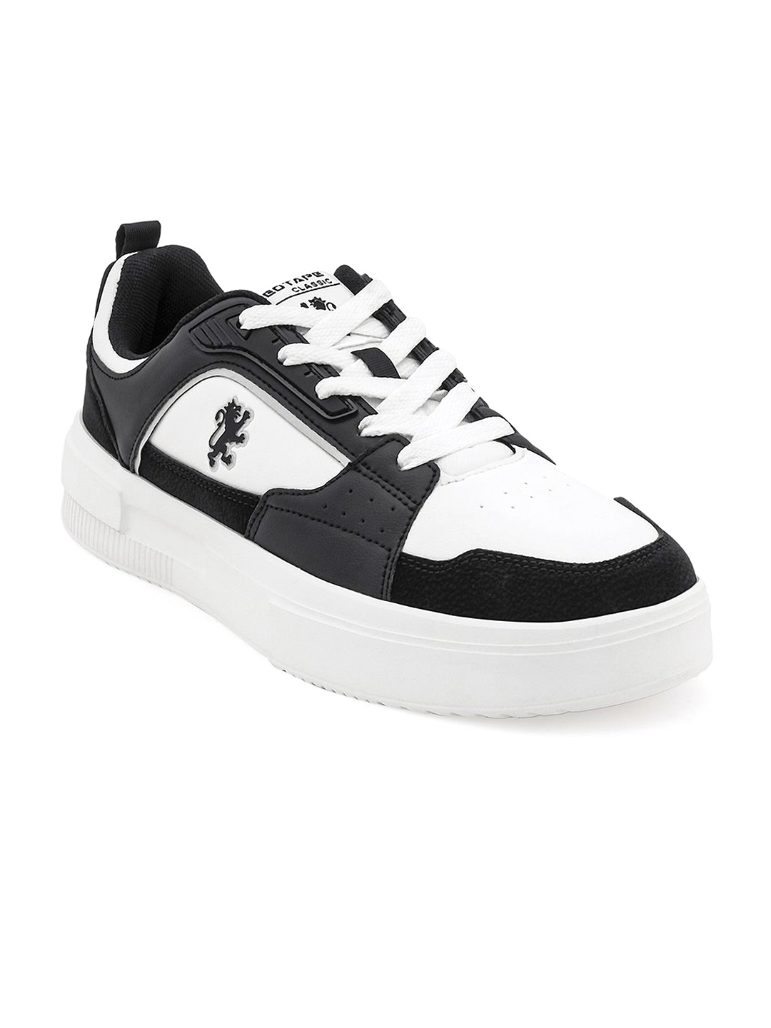 

Red Tape Men Colourblocked Sneakers, Black
