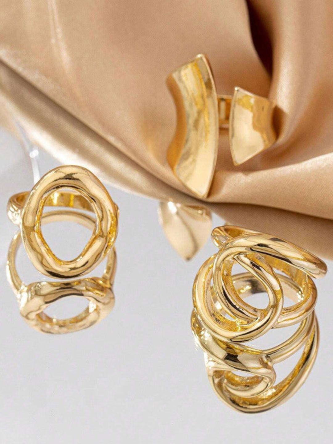 

DressBerry Set Of 3 Gold Plated Stainless Steel Adjustable Stackable Finger Rings