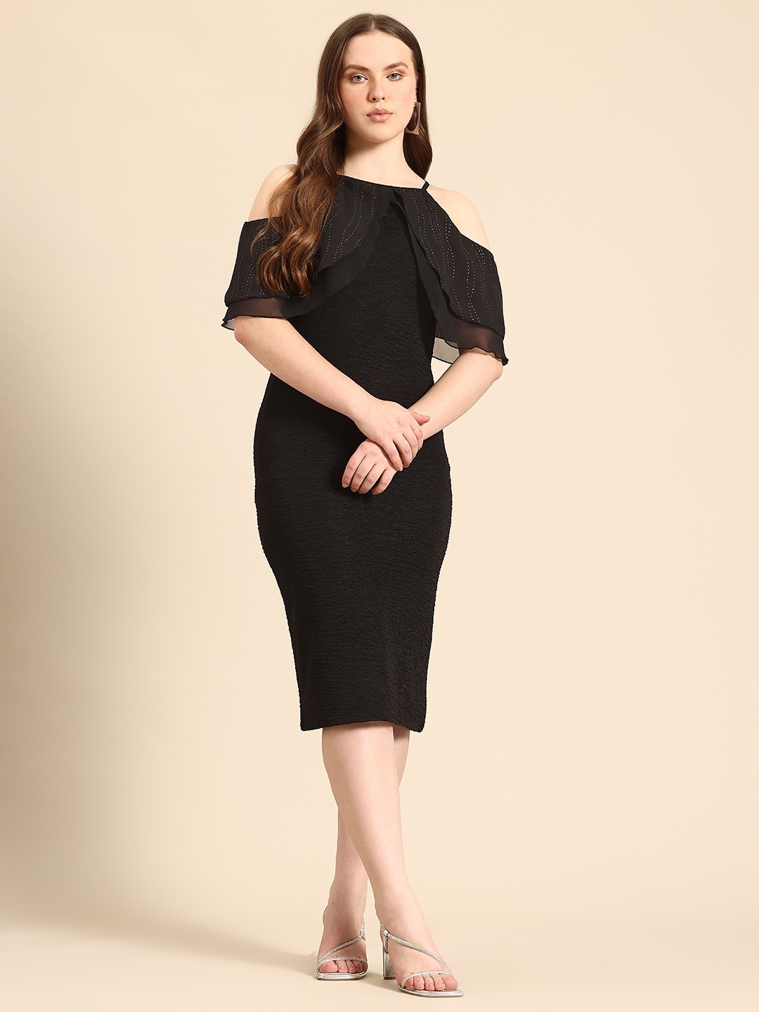 

Qurvii Cold-Shoulder Bodycon Dress, Black