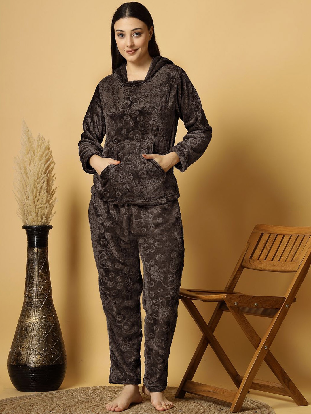 

FABINALIV Women Self Design Woollen Embossed Night suit, Coffee brown