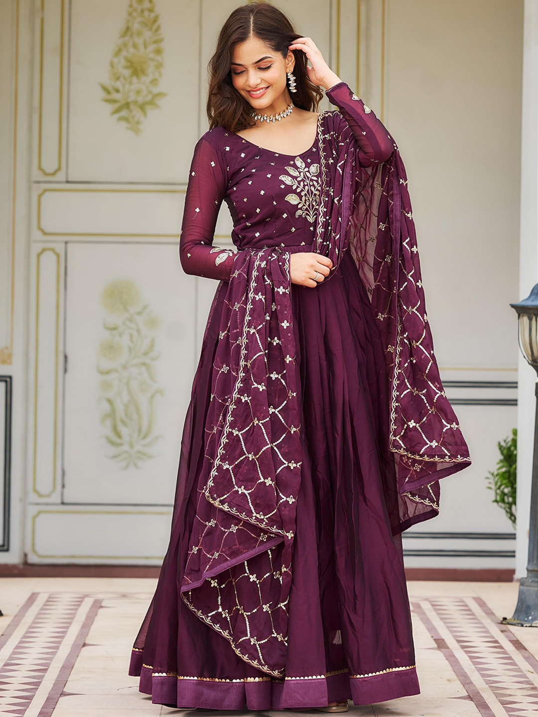

KALINI Women Ethnic Motifs Embroidered Georgette Kurta, Purple