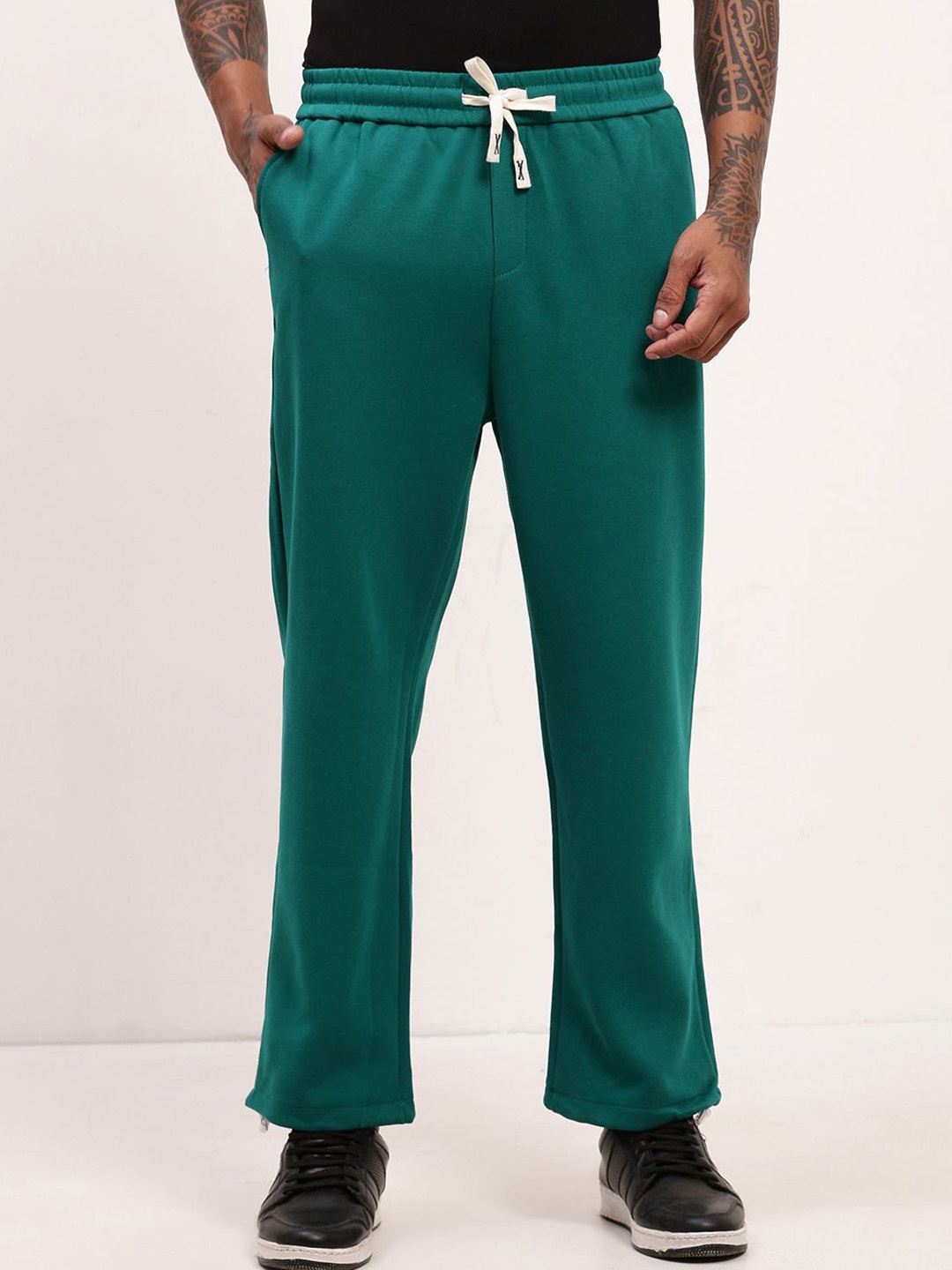 

SHOWOFF Men Straight Fit Mid Rise Cotton Track Pants, Green