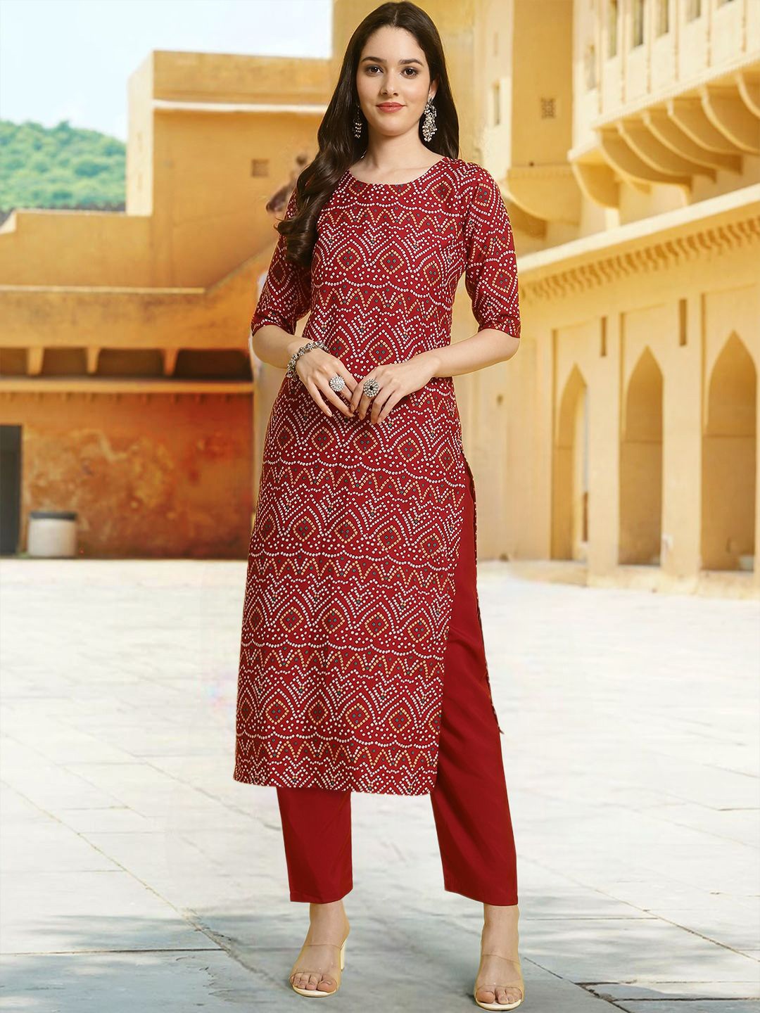 

7Threads Bandhani Printed Round Neck Straight Kurta With Trousers, Maroon