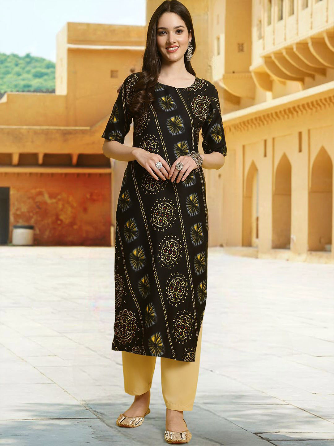 

7Threads Ethnic Motifs Printed Round Neck Straight Kurta With Trousers, Black