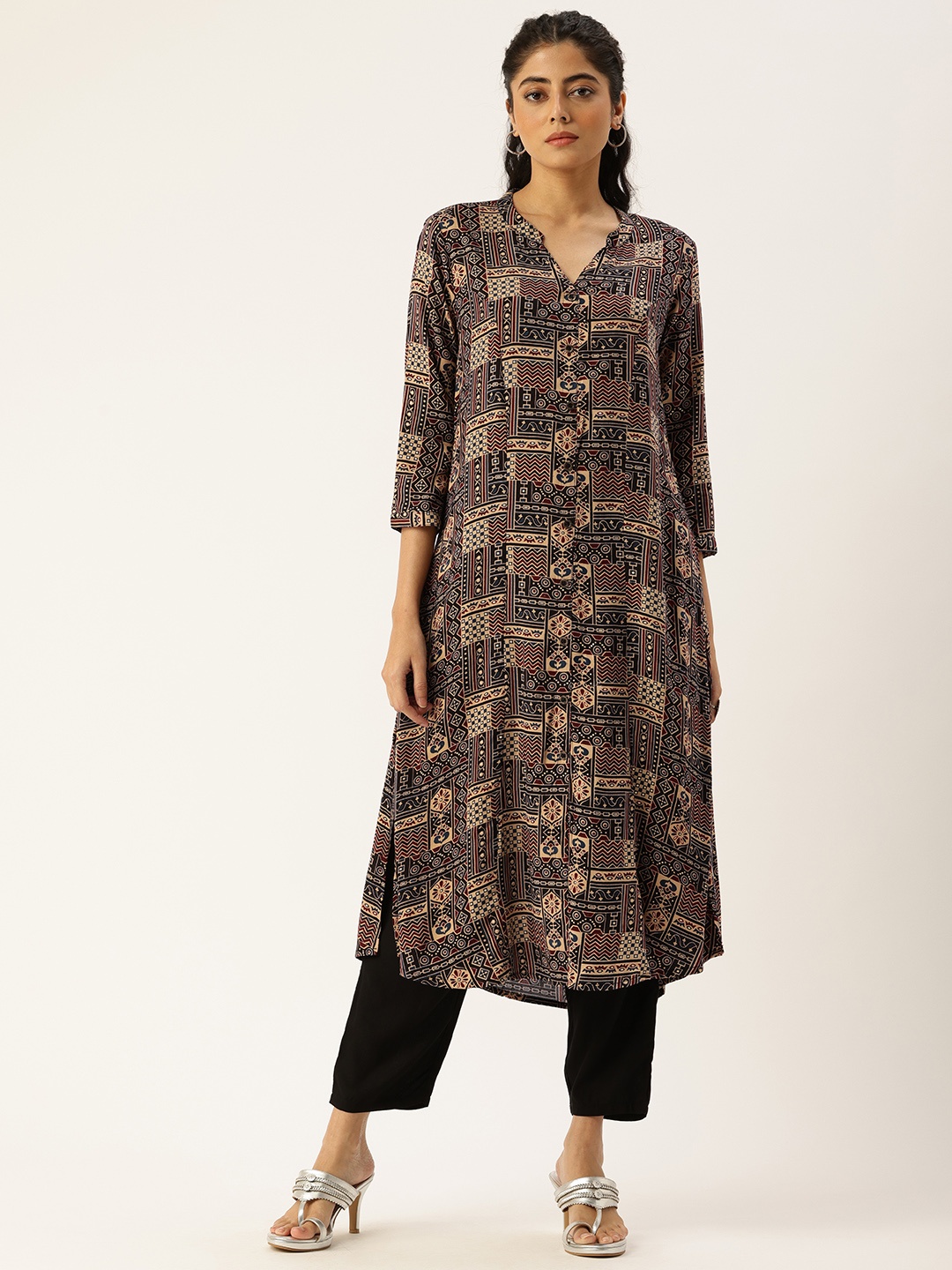 

AMUKTI Printed Mandarin Collar Kurta, Beige