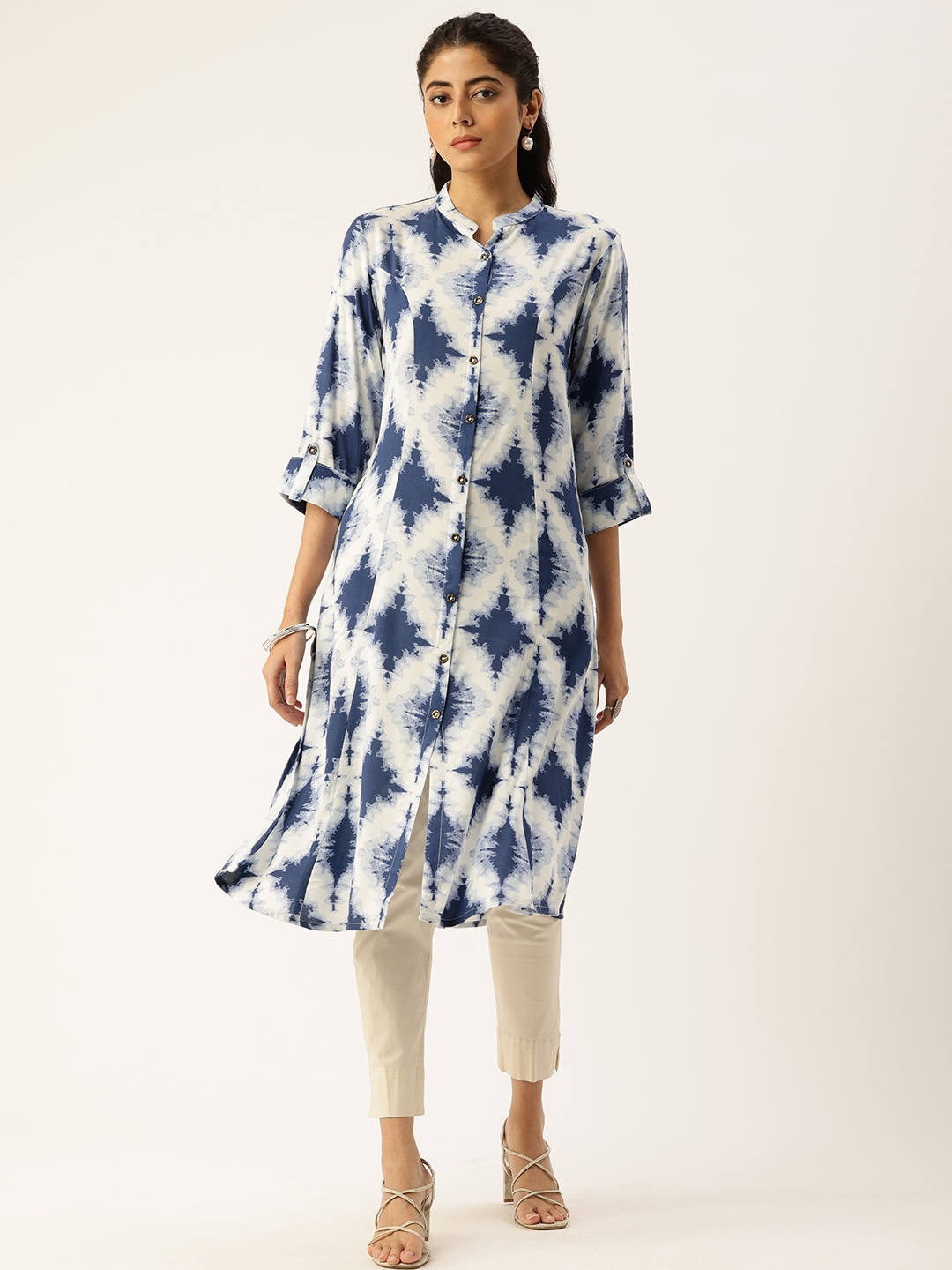 

AMUKTI Printed Mandarin Collar Roll-Up Sleeves Kurta, Blue