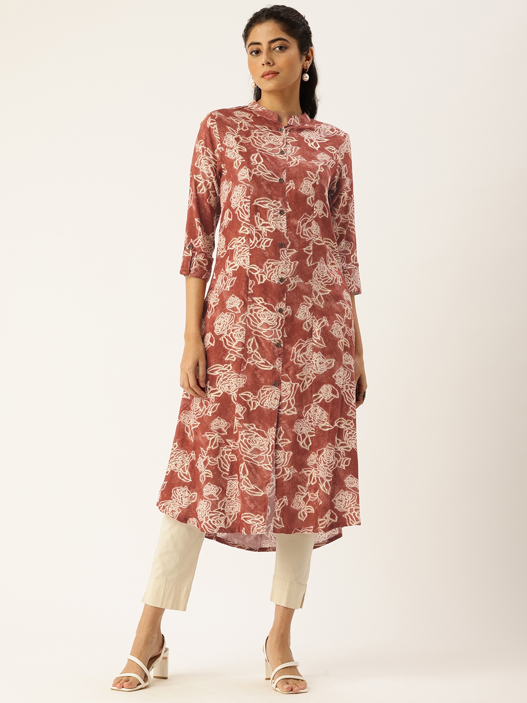 

AMUKTI Printed Mandarin Collar Roll-Up Sleeves Kurta, Rust