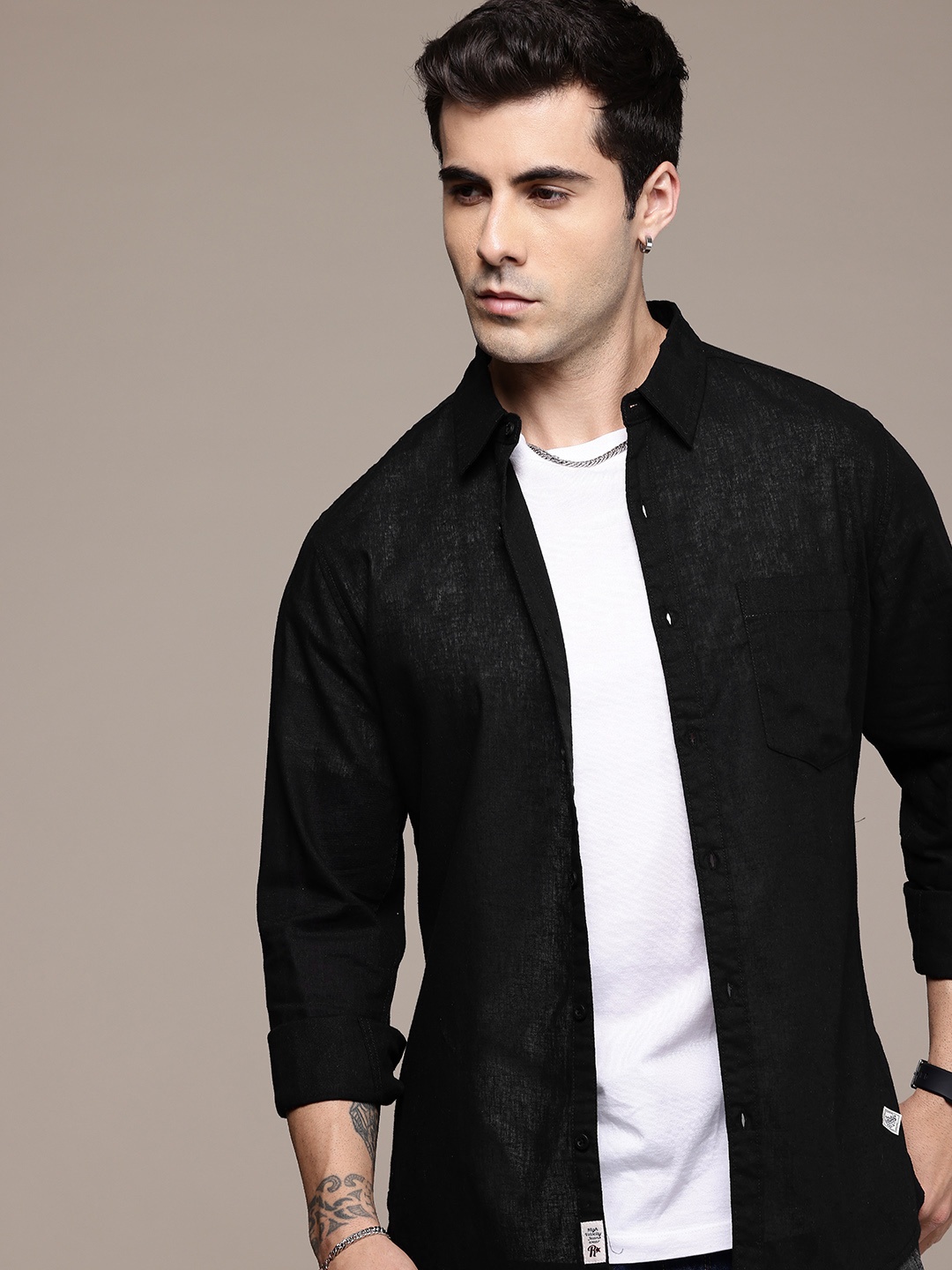 

The Roadster Life Co. Regular Fit Cotton Linen Casual Shirt, Black
