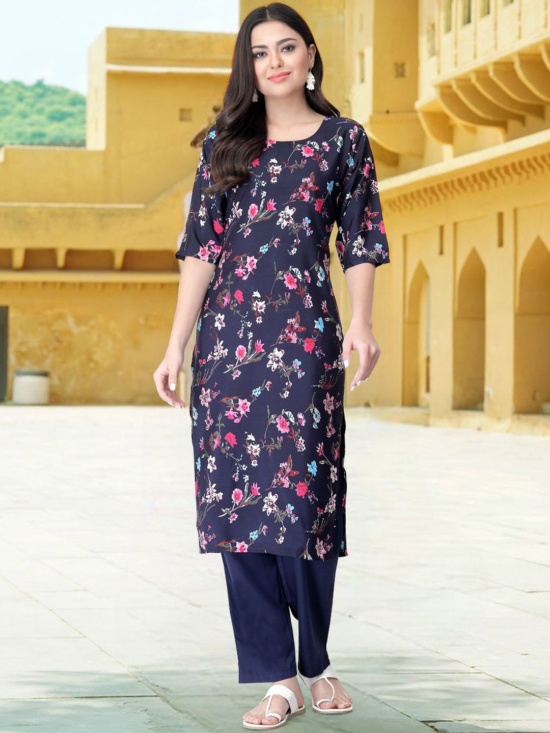 

7Threads Floral Printed Round Neck Straight Kurta With Trousers, Blue