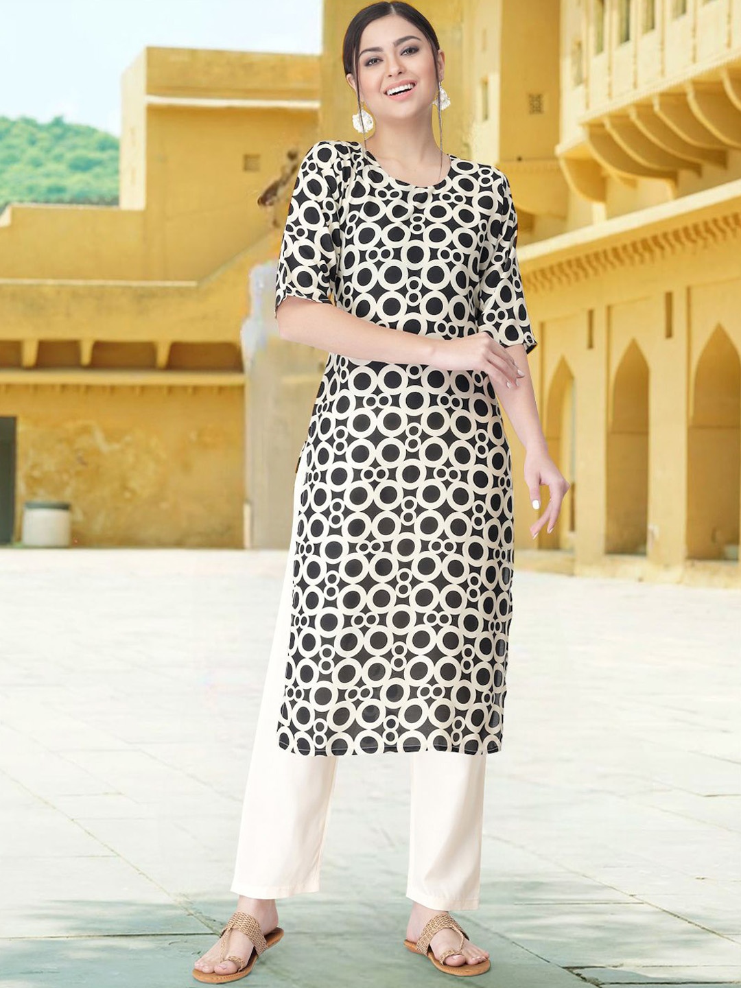 

7Threads Geometric Printed Round Neck Straight Kurta With Trousers, Black