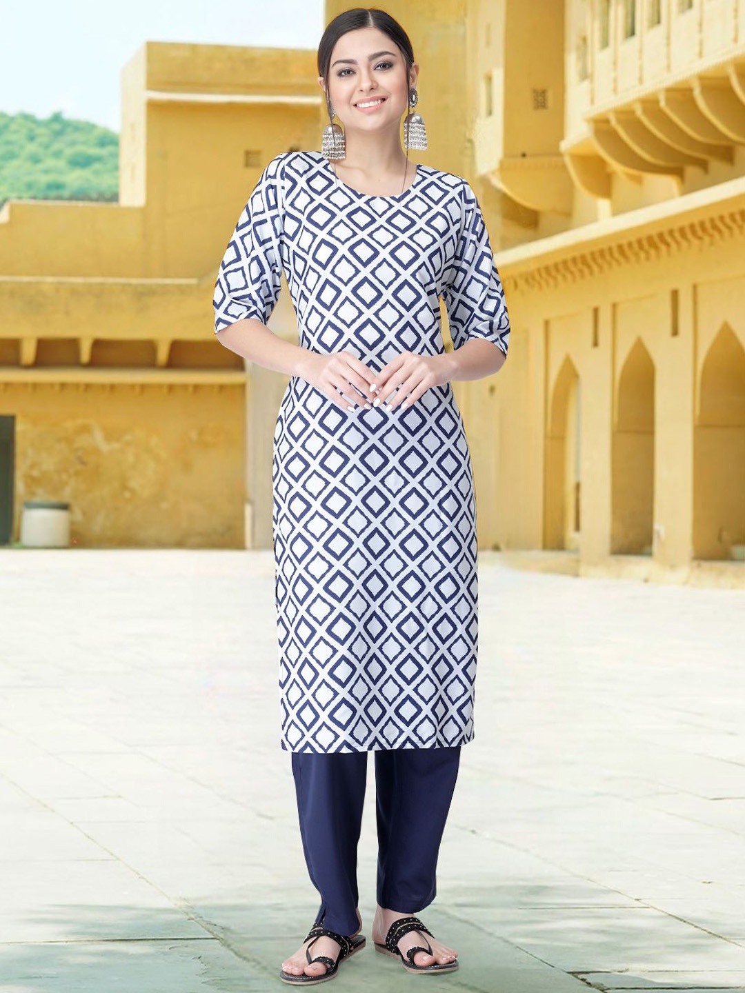 

7Threads Geometric Printed Round Neck Straight Kurta With Trousers, White