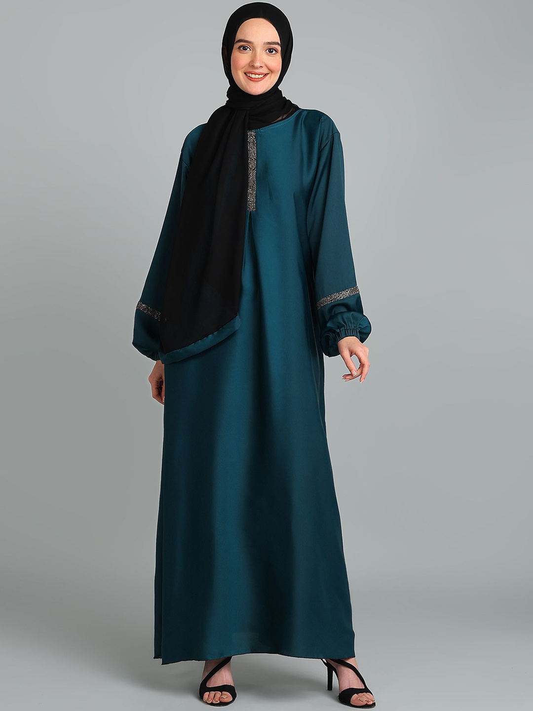 

BROKE BRAND Solid Round Neck Abaya, Teal
