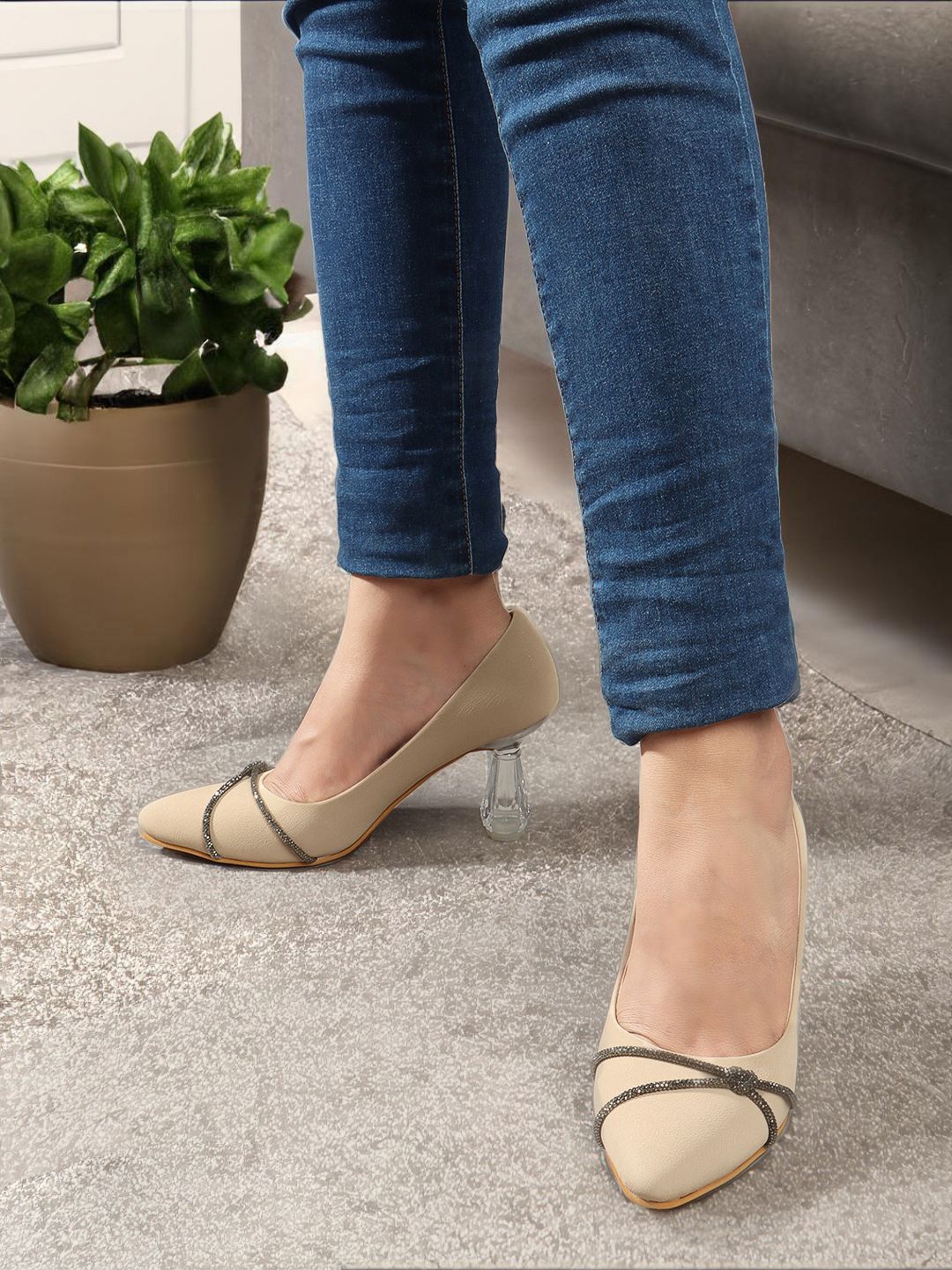 

Lavie Women Embellished Party Block Pumps, Cream