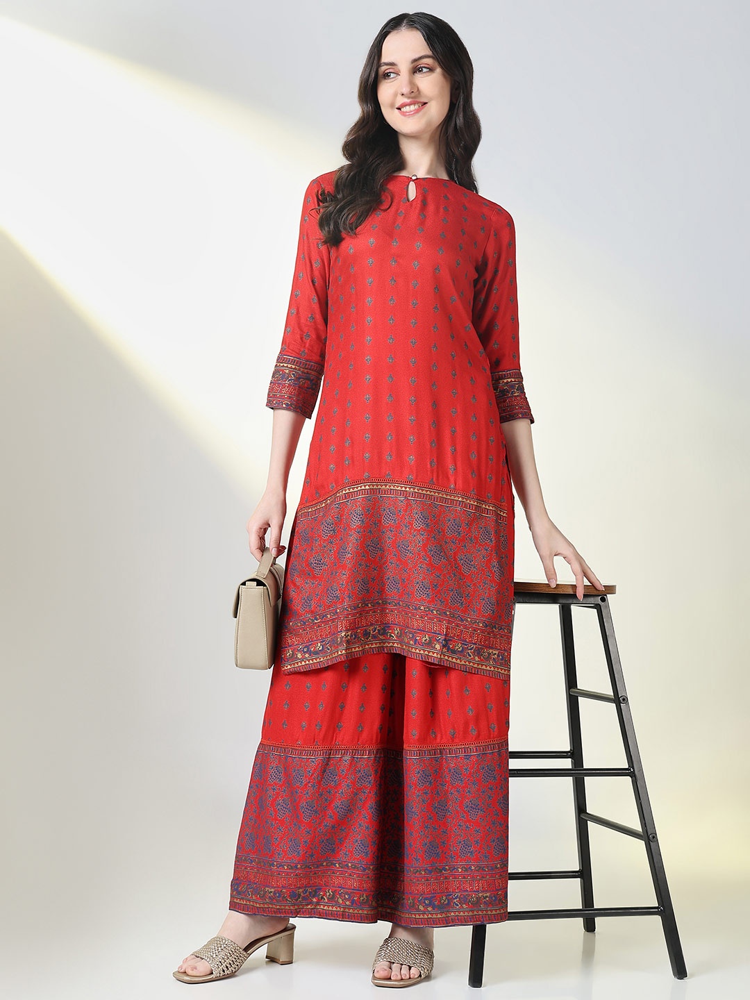 

SHOWOFF Ethnic Motifs Printed Keyhole Neck Straight Kurta with Palazzo, Red