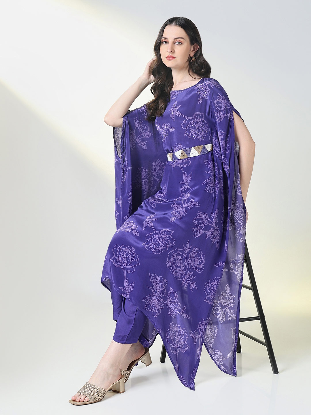 

SHOWOFF Floral Printed Regular Kurta With Trouser, Purple