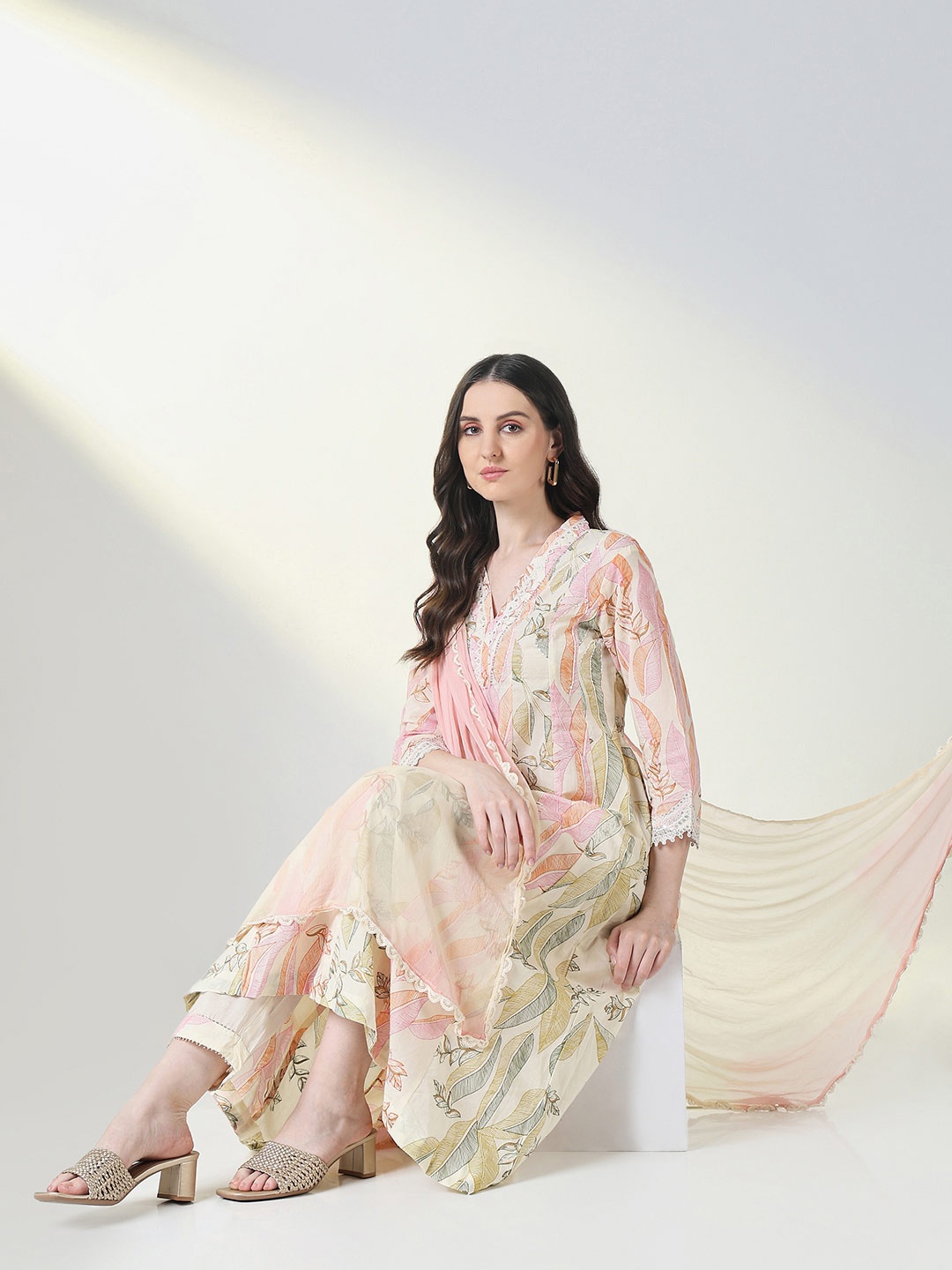 

SHOWOFF Floral Printed Sequinned V-Neck Kurta with Trousers & Dupatta, Cream