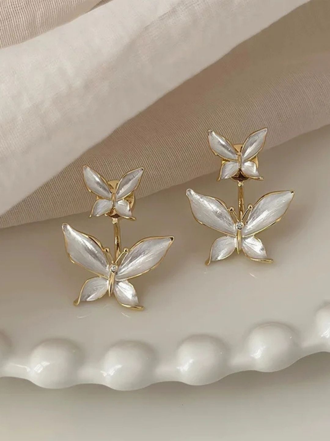 

CareDone Gold-Plated Artificial Stones Contemporary Shaped Studs