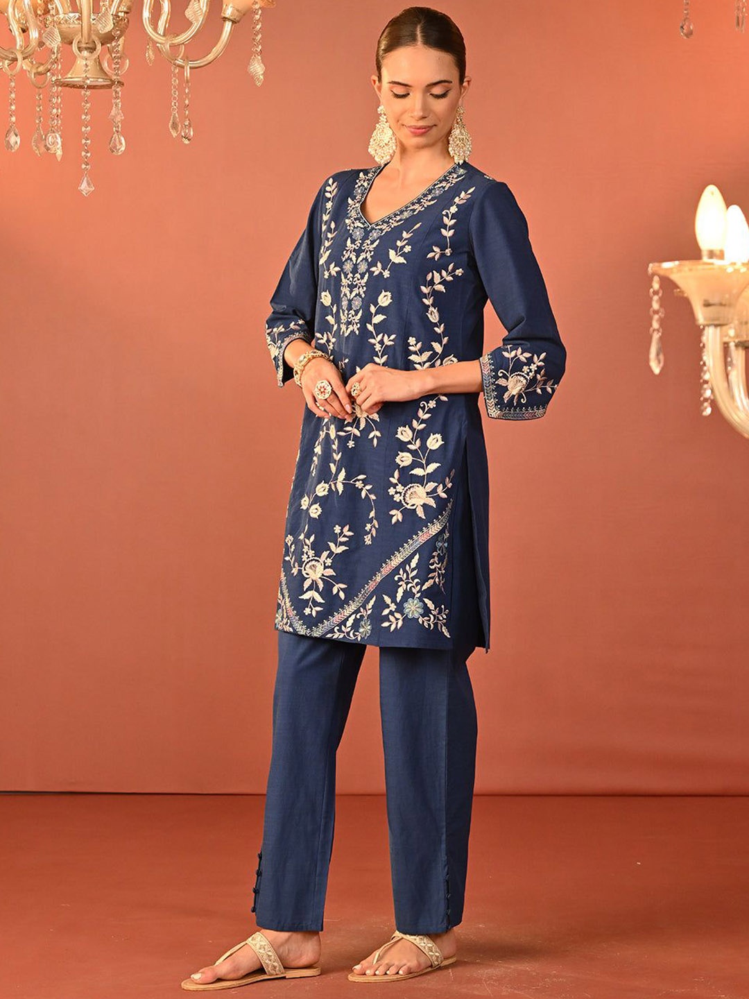 

Lakshita Indigo Women Floral Embroidered Regular Linen Kurti with Trousers, Blue