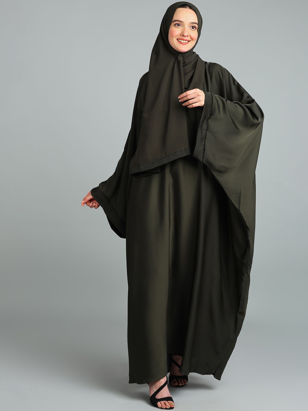 

BROKE BRAND Round Neck Arabian Style Plain Kaftan Abaya, Olive