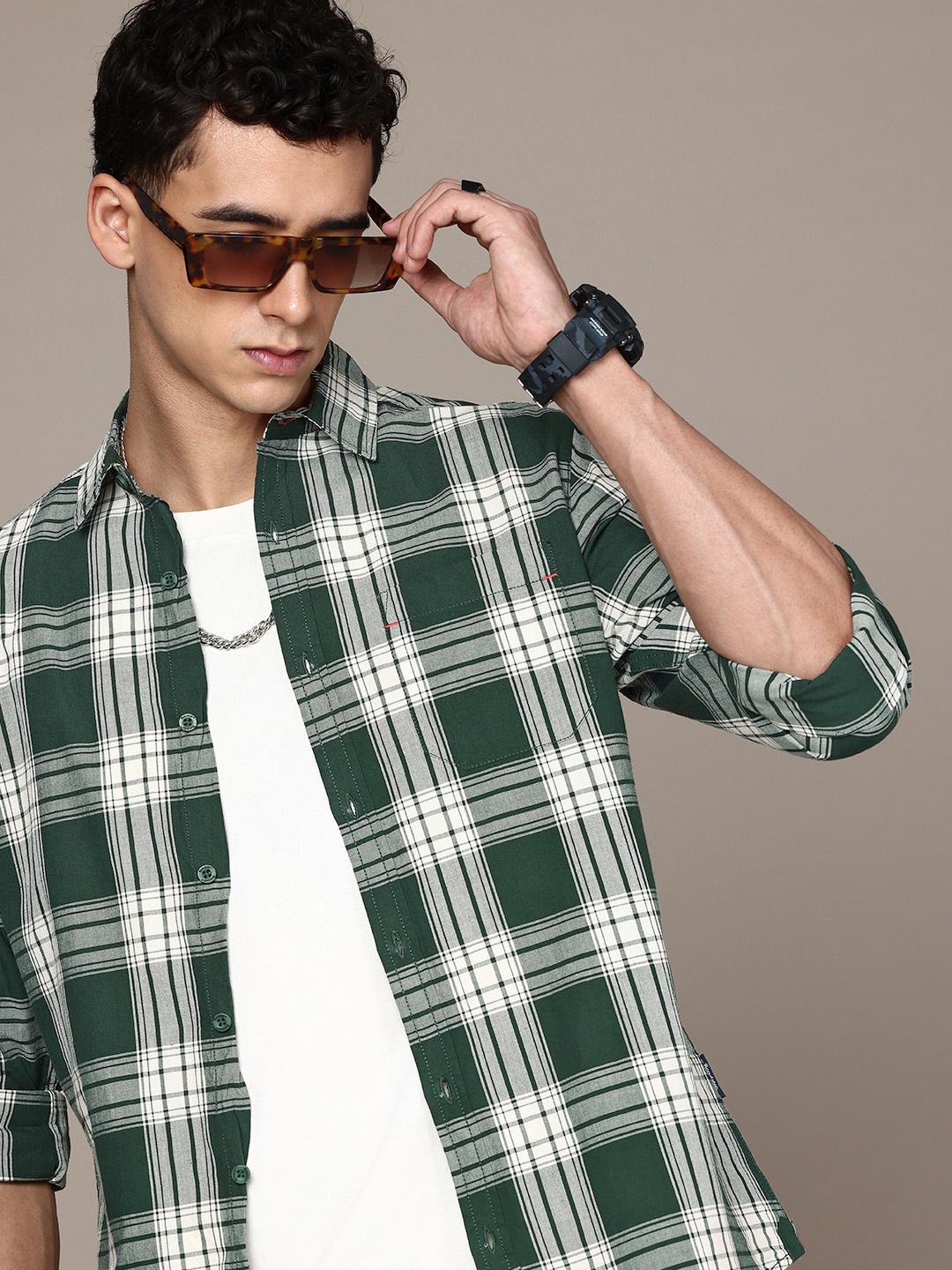 

The Roadster Life Co. Checked Pure Cotton Casual Shirt, Green