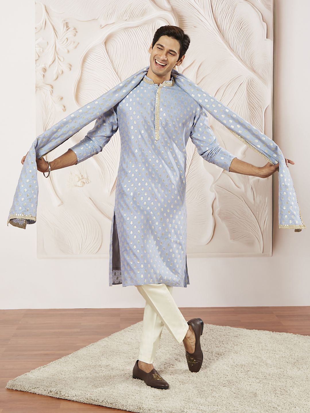 

VASTRAMAY Floral Woven Design Mandarin Collar Kurta With Trouser And Dupatta, Blue